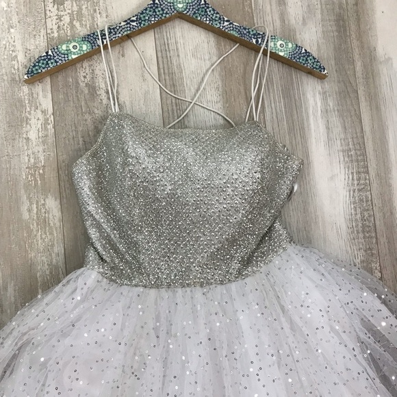 SHERRI HILL Ivory White Beaded Sequin Tulle Formal Dress Size 4 52913 - Picture 11 of 16